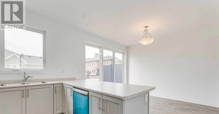34-980 Logan Drive, Milton, ON, L9T 7E7 - 11