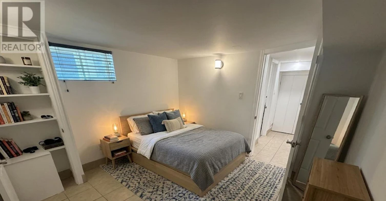 LOWER LEVEL-98 Limeridge Road E, Hamilton, ON, L9A 2S3