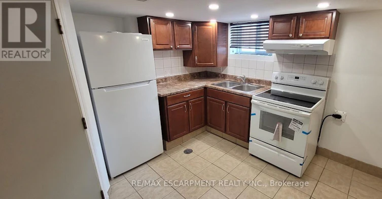 LOWER LEVEL-98 Limeridge Road E, Hamilton, ON, L9A 2S3 - 8