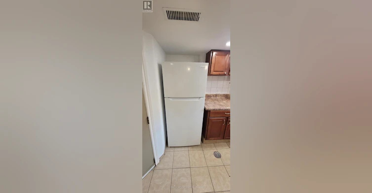 LOWER LEVEL-98 Limeridge Road E, Hamilton, ON, L9A 2S3 - 9