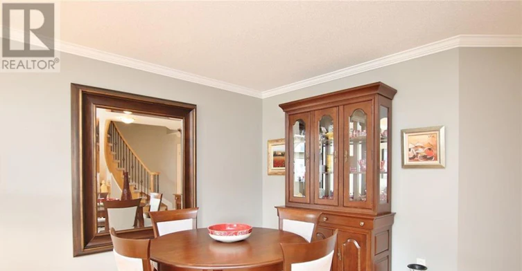 61 Scampton Drive, Ottawa, ON, K2W 1E7 - 5