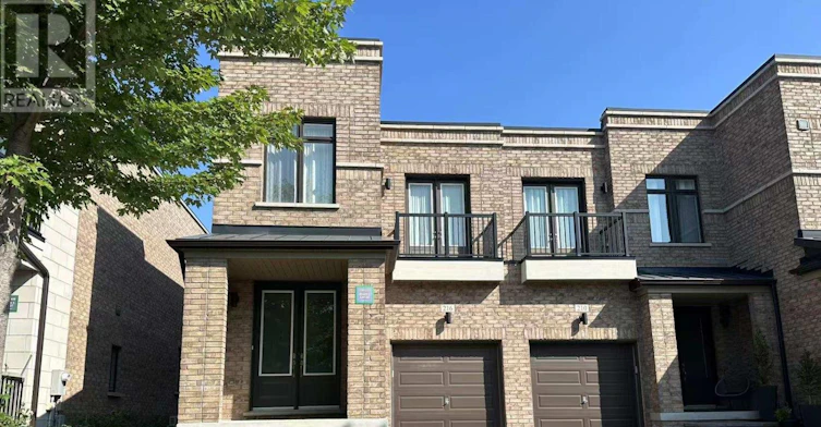 216 Elyse Court, Aurora, ON, L4G 2C9