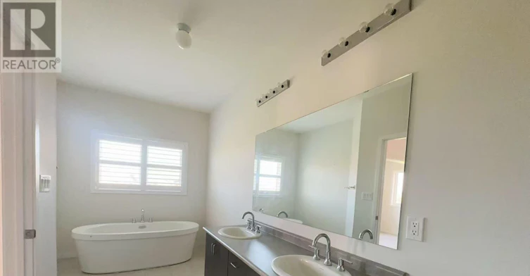 216 Elyse Court, Aurora, ON, L4G 2C9 - 7