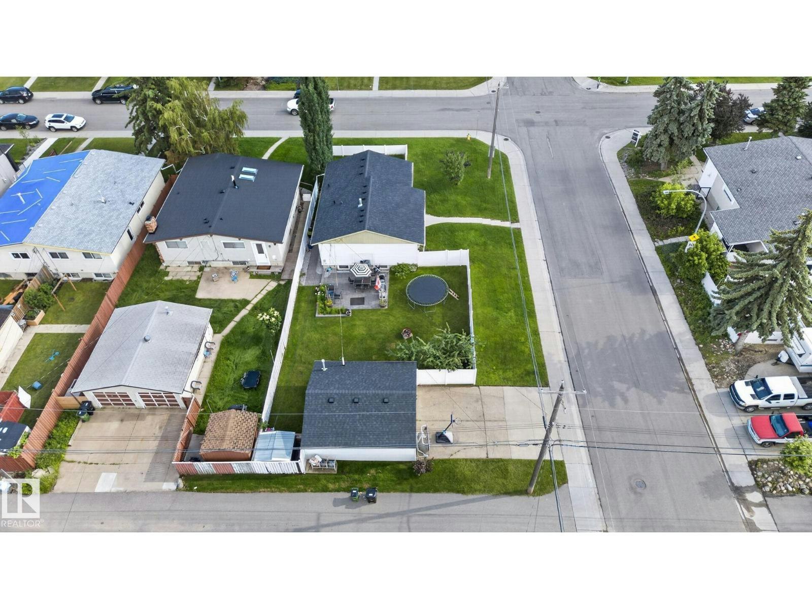 7803 73 Street NW - 4