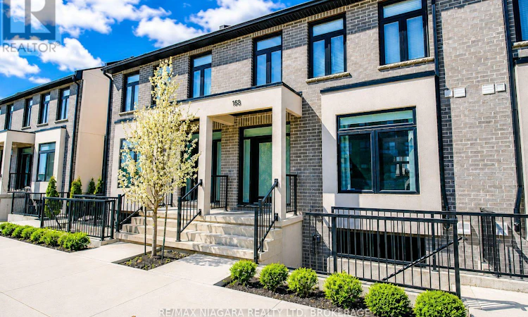 153 Summersides Boulevard