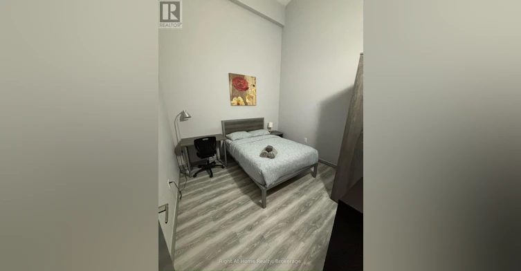 F107-275 Larch Street, Waterloo, ON, N2L 0J3 - 17