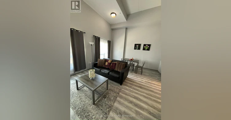 F107-275 Larch Street, Waterloo, ON, N2L 0J3 - 5