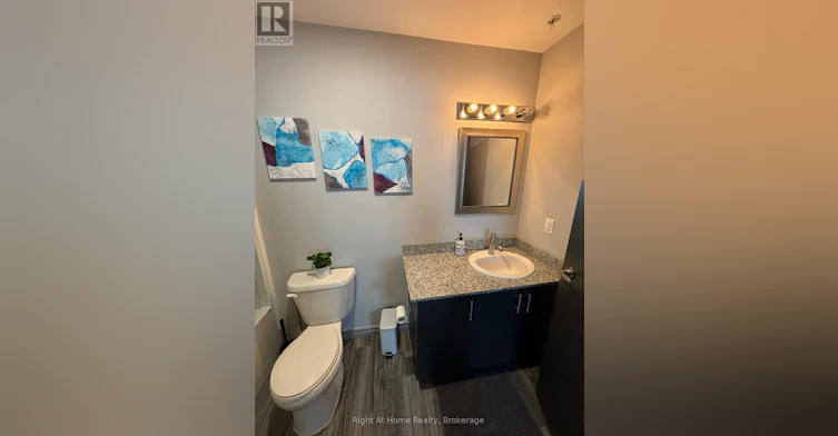 F107-275 Larch Street, Waterloo, ON, N2L 0J3 - 21