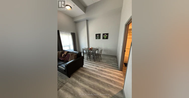 F107-275 Larch Street, Waterloo, ON, N2L 0J3 - 8