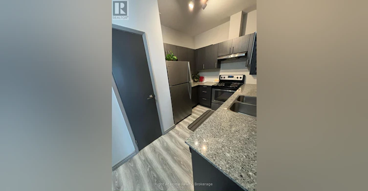 F107-275 Larch Street, Waterloo, ON, N2L 0J3 - 11