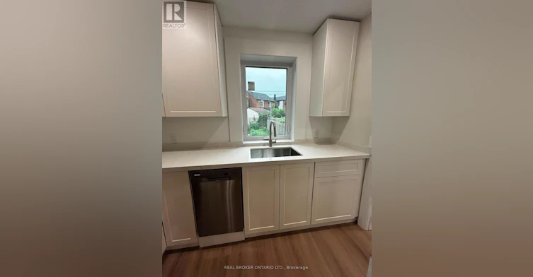 2-659 Vaughan Road, Toronto, ON, M6E 2Y4 - 10