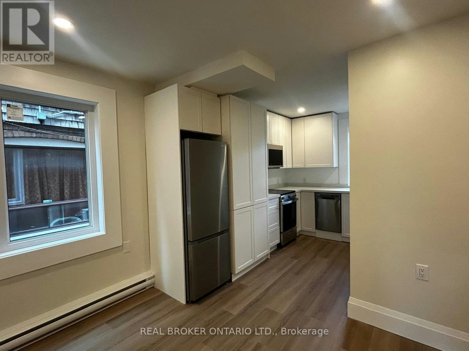 2-659 Vaughan Road, Toronto, ON, M6E 2Y4 - 6