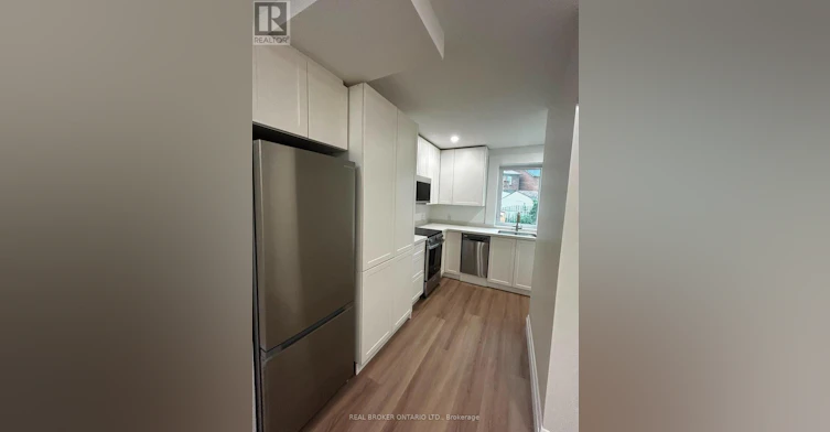 2-659 Vaughan Road, Toronto, ON, M6E 2Y4 - 8