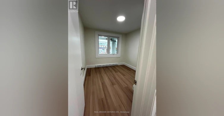 2-659 Vaughan Road, Toronto, ON, M6E 2Y4 - 12