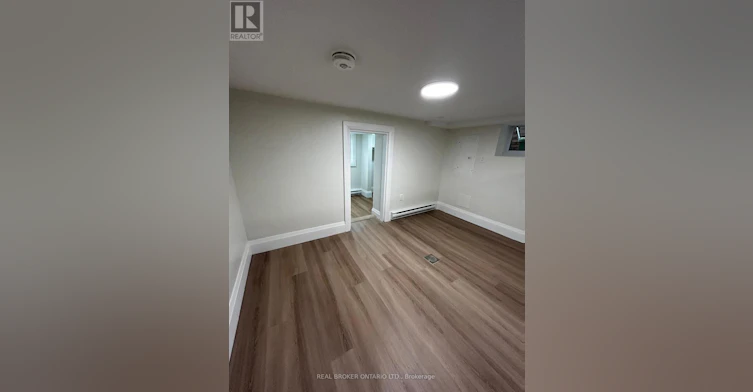 3-659 Vaughan Road, Toronto, ON, M6E 2Y4 - 11