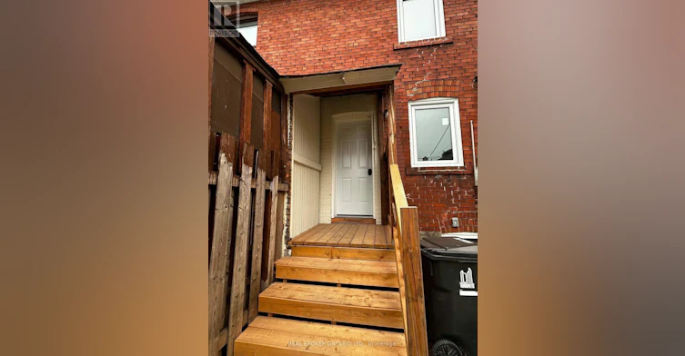 3-659 Vaughan Road, Toronto, ON, M6E 2Y4