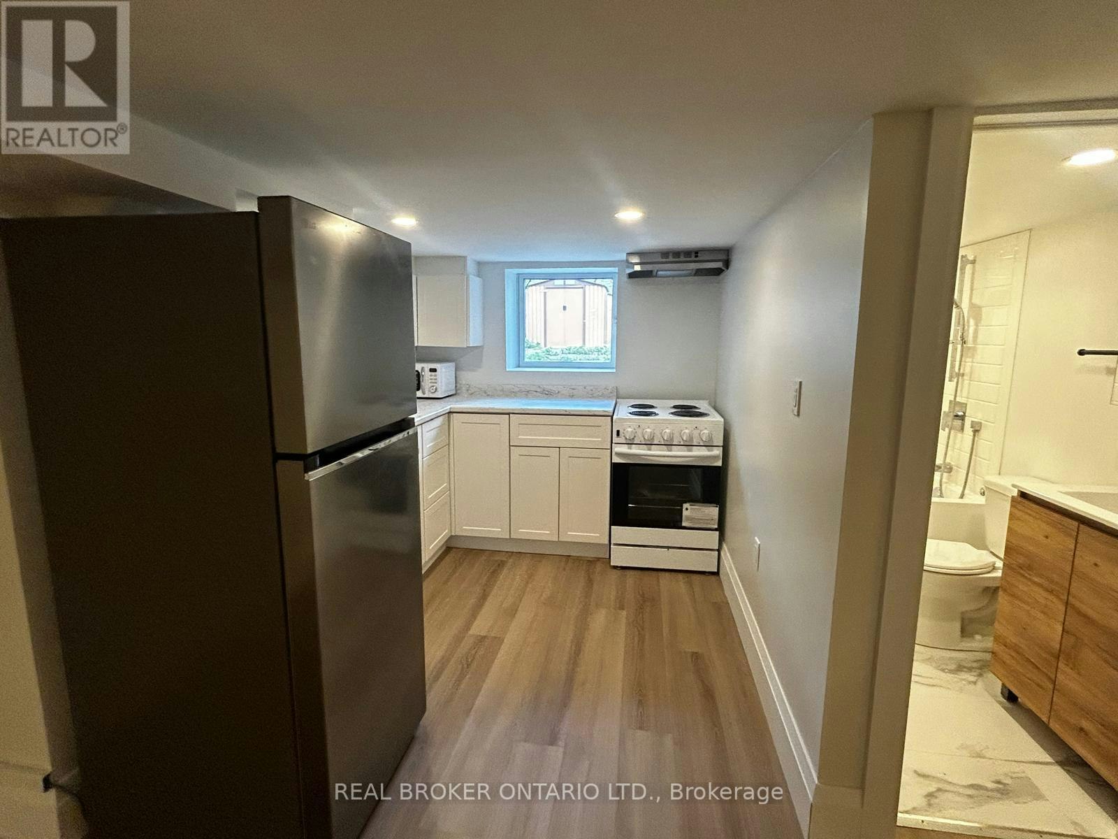 3-659 Vaughan Road, Toronto, ON, M6E 2Y4 - 4