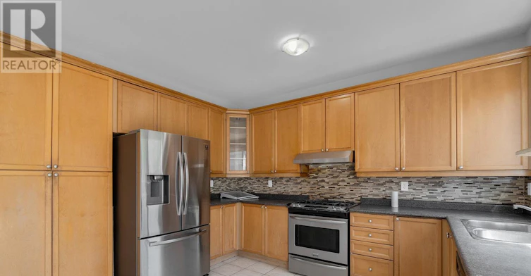 16 Raccoon Street, Brampton, ON, L6S 6L4 - 13