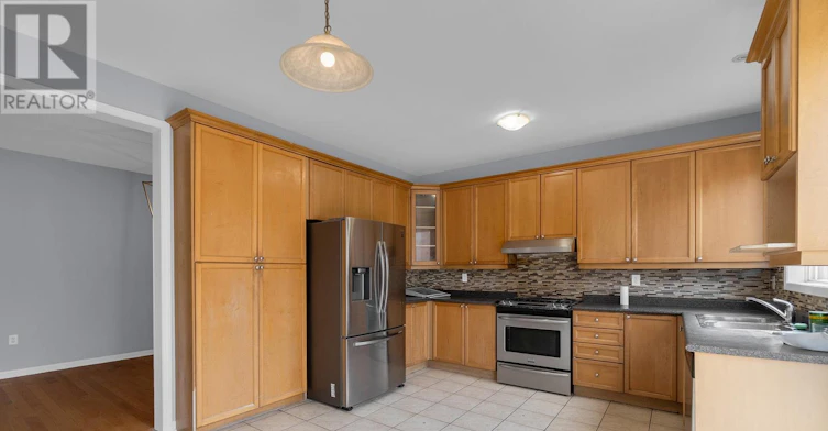 16 Raccoon Street, Brampton, ON, L6S 6L4 - 11