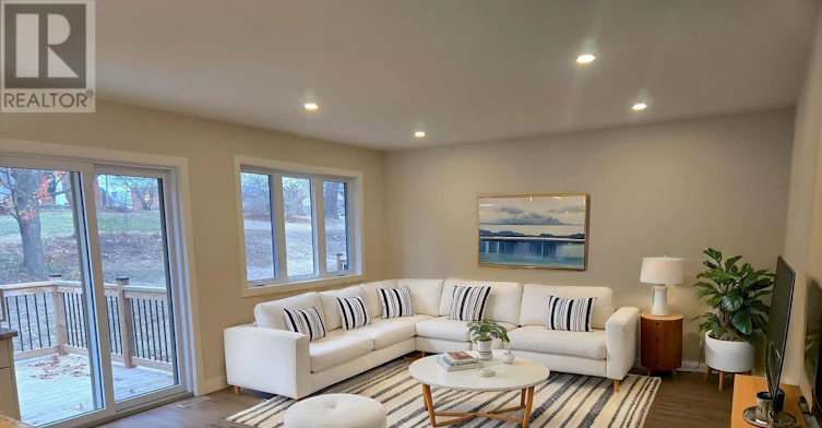 UPPER-9 Oak Street, Bayham, ON, N0J 1Z0 - 5