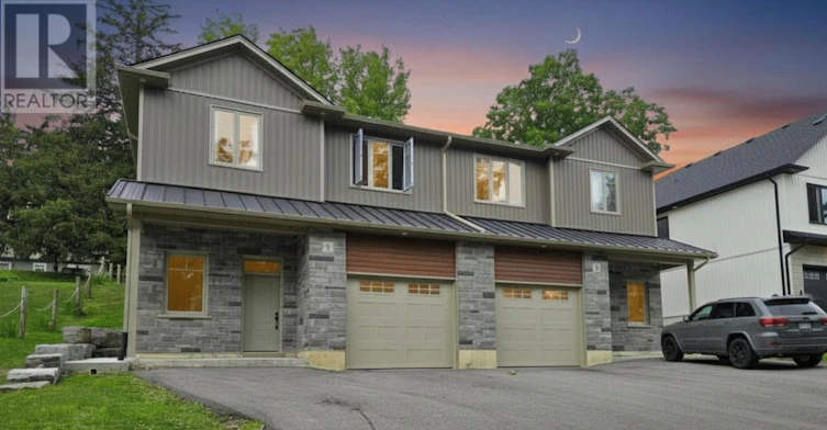 UPPER-9 Oak Street, Bayham, ON, N0J 1Z0