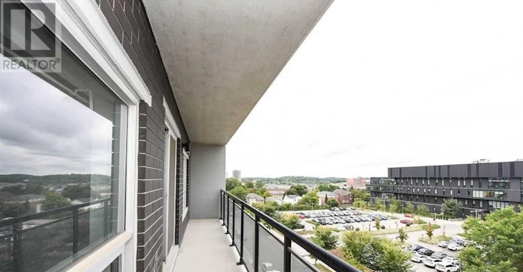 B311-275 Larch Street, Waterloo, ON, N2L 0J2 - 13
