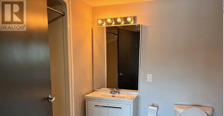 B311-275 Larch Street, Waterloo, ON, N2L 0J2 - 12