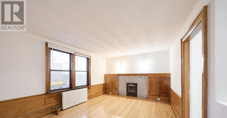 22-6 Kingston Road, Toronto, ON, M4L 2S4 - 3