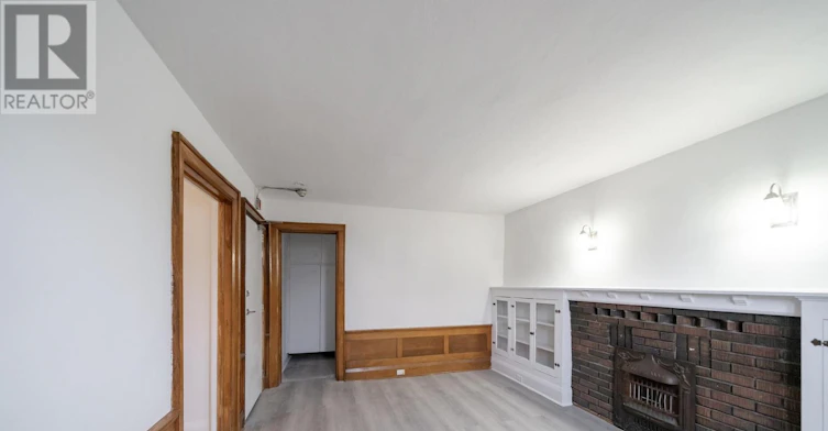 58-8 Kingston Road, Toronto, ON, M4L 2S4 - 3