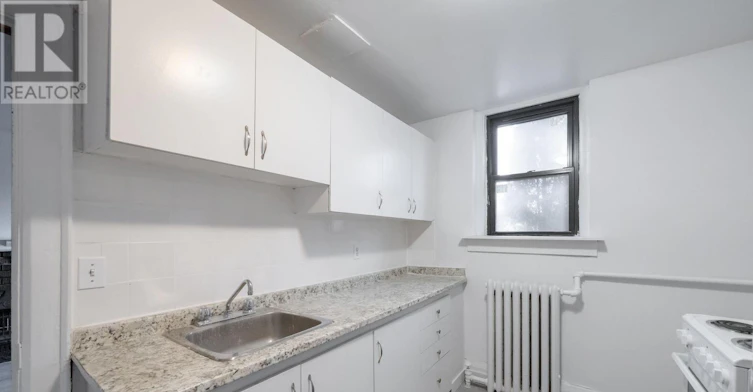 58-8 Kingston Road, Toronto, ON, M4L 2S4 - 9