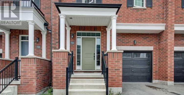 786 Banks Crescent, Milton, ON, L9T 9A3 - 2