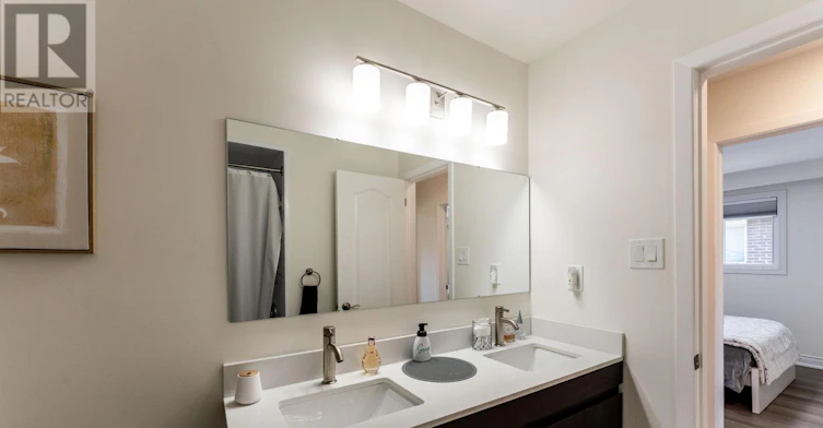 UPPER-540 Cavell Drive, Mississauga, ON, L5B 2N9 - 18