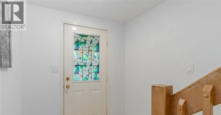 316 Activa Avenue, Kitchener, ON, N2E 3V1 - 3