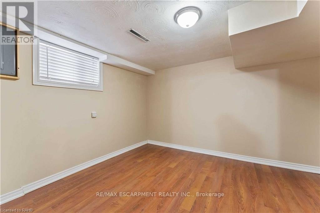 BASEMENT-864 Upper Ottawa Street, Hamilton, ON, L8T 3V5 - 4