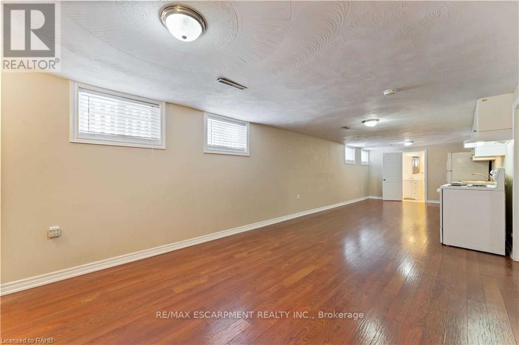 BASEMENT-864 Upper Ottawa Street, Hamilton, ON, L8T 3V5 - 7