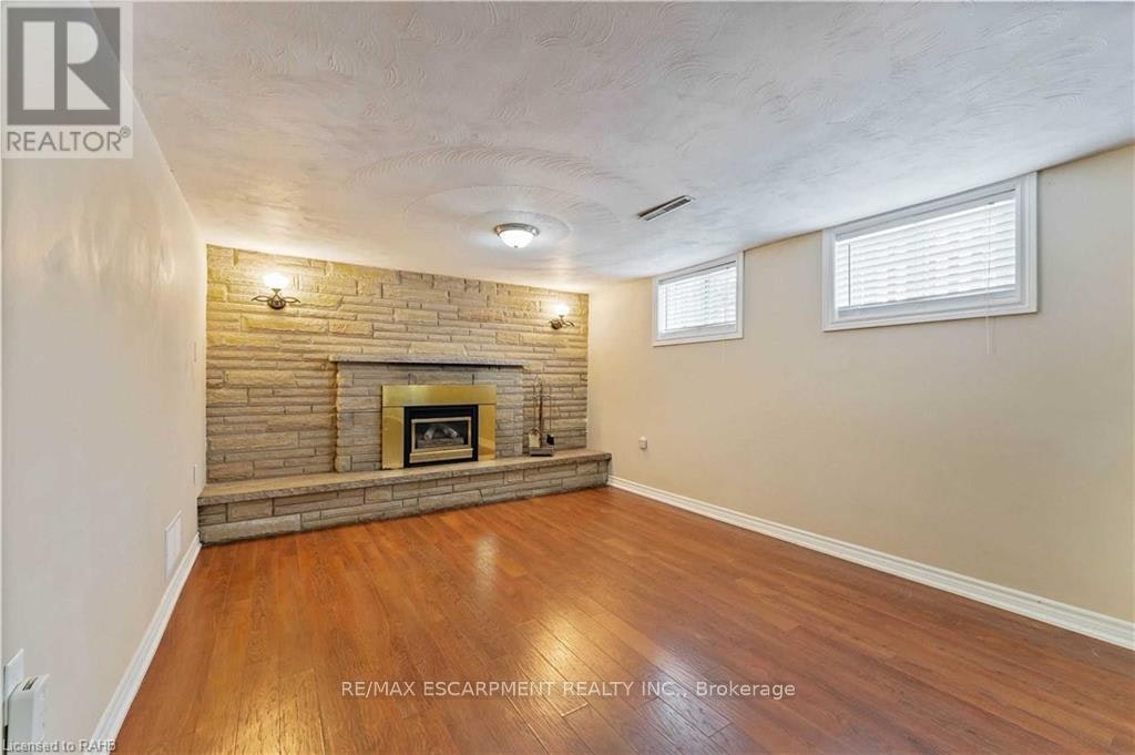 BASEMENT-864 Upper Ottawa Street, Hamilton, ON, L8T 3V5 - 6