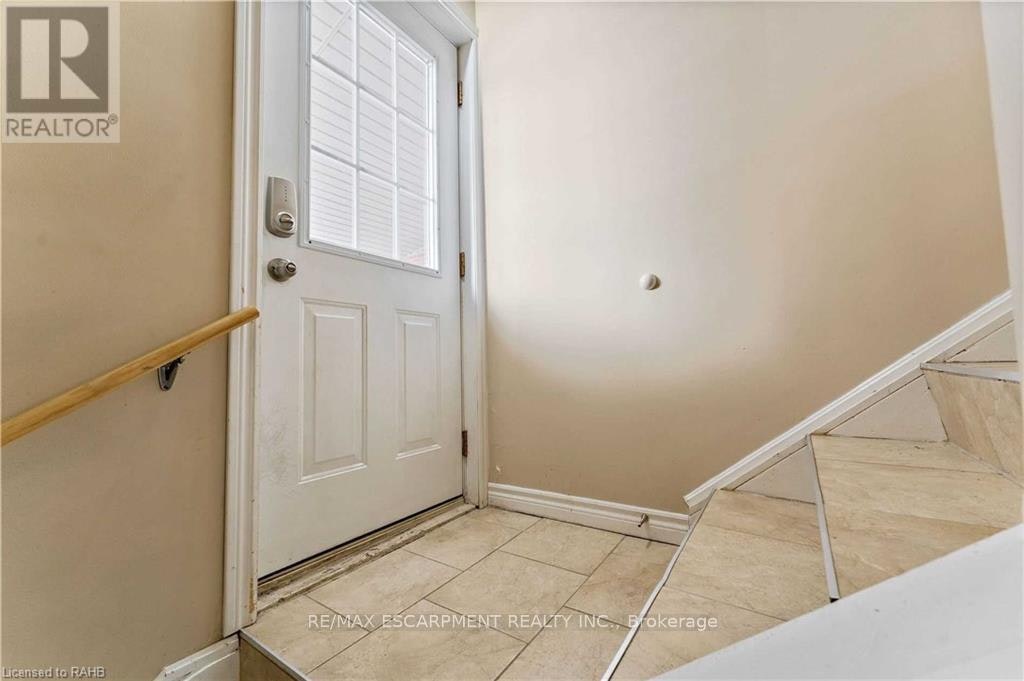 BASEMENT-864 Upper Ottawa Street, Hamilton, ON, L8T 3V5 - 2