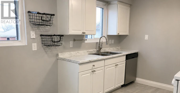 UPPER-396 Fleetwood Drive, Oshawa, ON, L1K 1C4 - 2