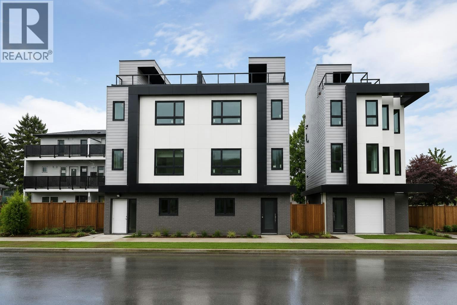 3-6118 Irmin Street, Burnaby, BC, V5J 4W2