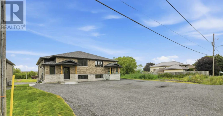 LOWER-90B Lywood Street, Belleville, ON, K0K 1K0 - 2