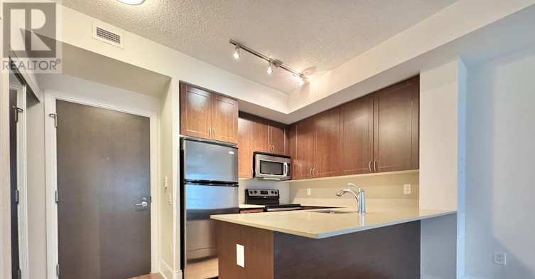 206-560 Front Street W, Toronto, ON, M5V 1C1