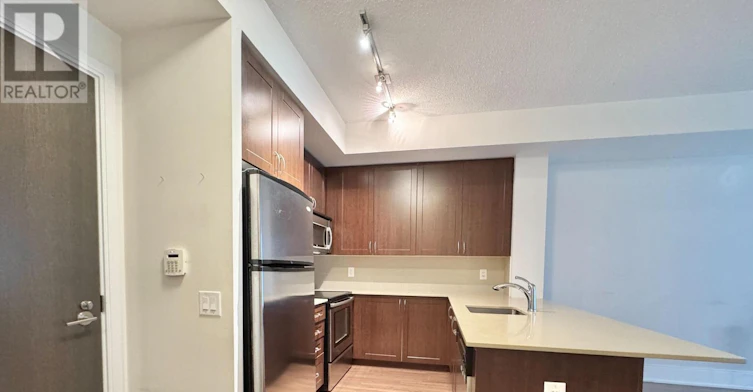 206-560 Front Street W, Toronto, ON, M5V 1C1 - 2