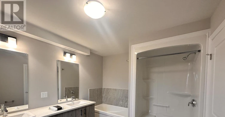 14 Mann Trail, Welland, ON, L3C 3G5 - 12