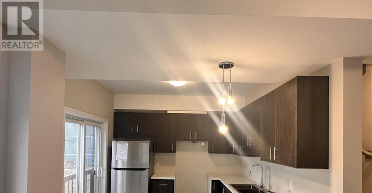 14 Mann Trail, Welland, ON, L3C 3G5 - 7