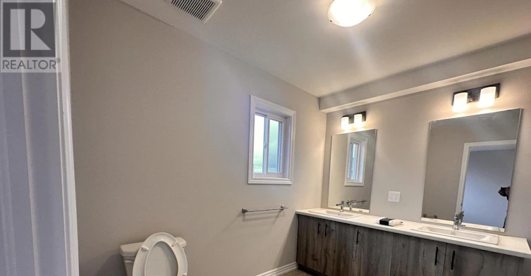14 Mann Trail, Welland, ON, L3C 3G5 - 11