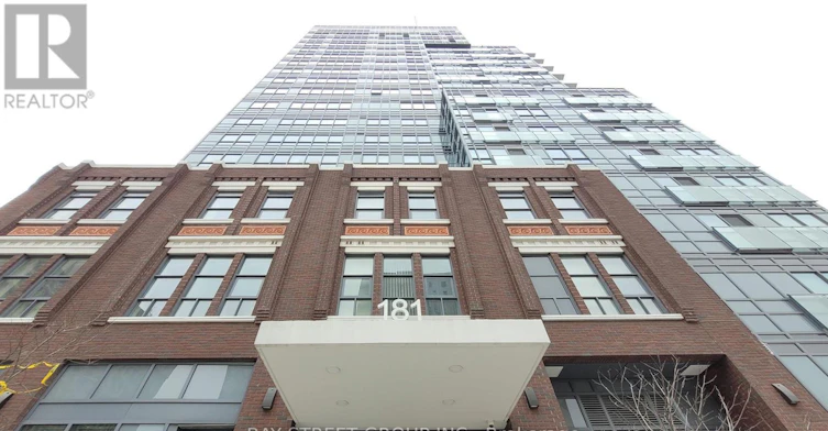 204-181 Huron Street, Toronto, ON, M5T 0C1