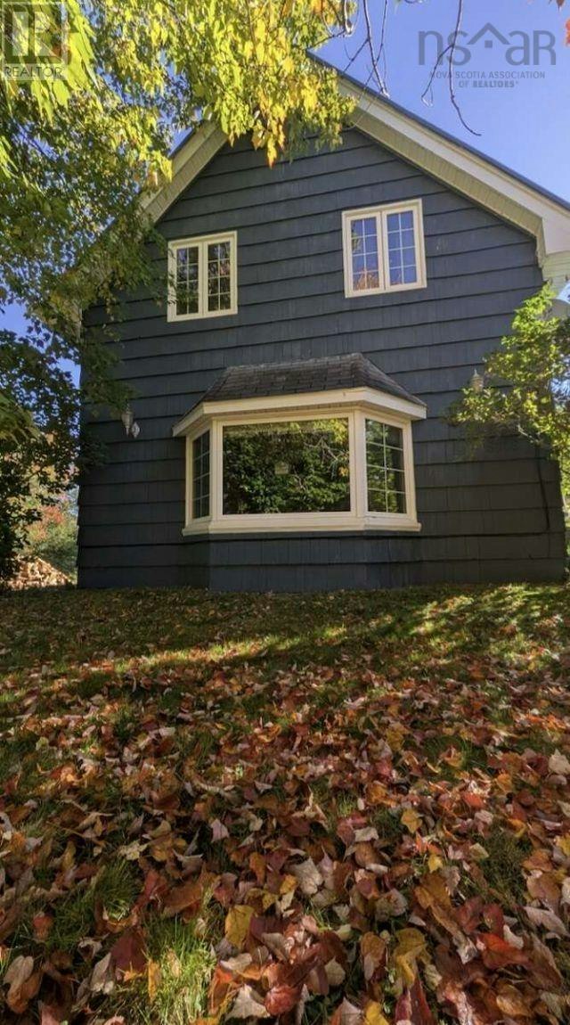 8178 Nova Scotia Trunk 8, South Brookfield, NS, B0T 1X0