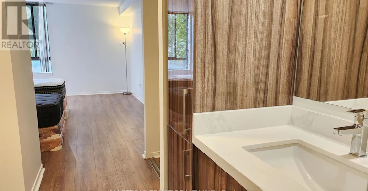 404B-195 St Patrick Street, Toronto, ON, M5T 2Y8 - 34