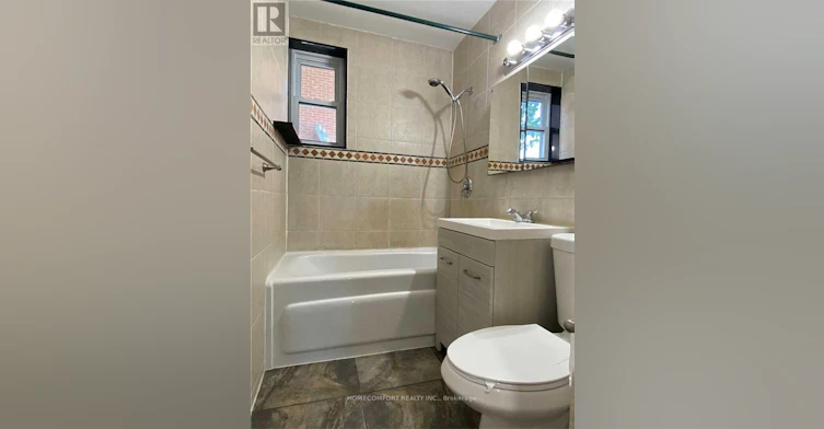 2 Mendip Crescent, Toronto, ON, M1P 1Y4 - 5