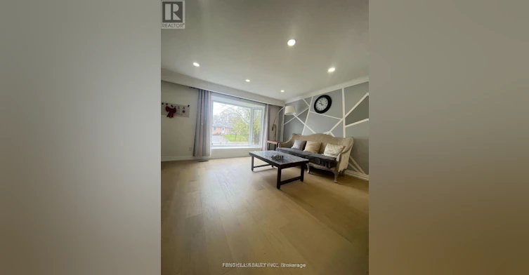 377 Taylor Mills Drive S, Richmond Hill, ON, L4C 2V1 - 2